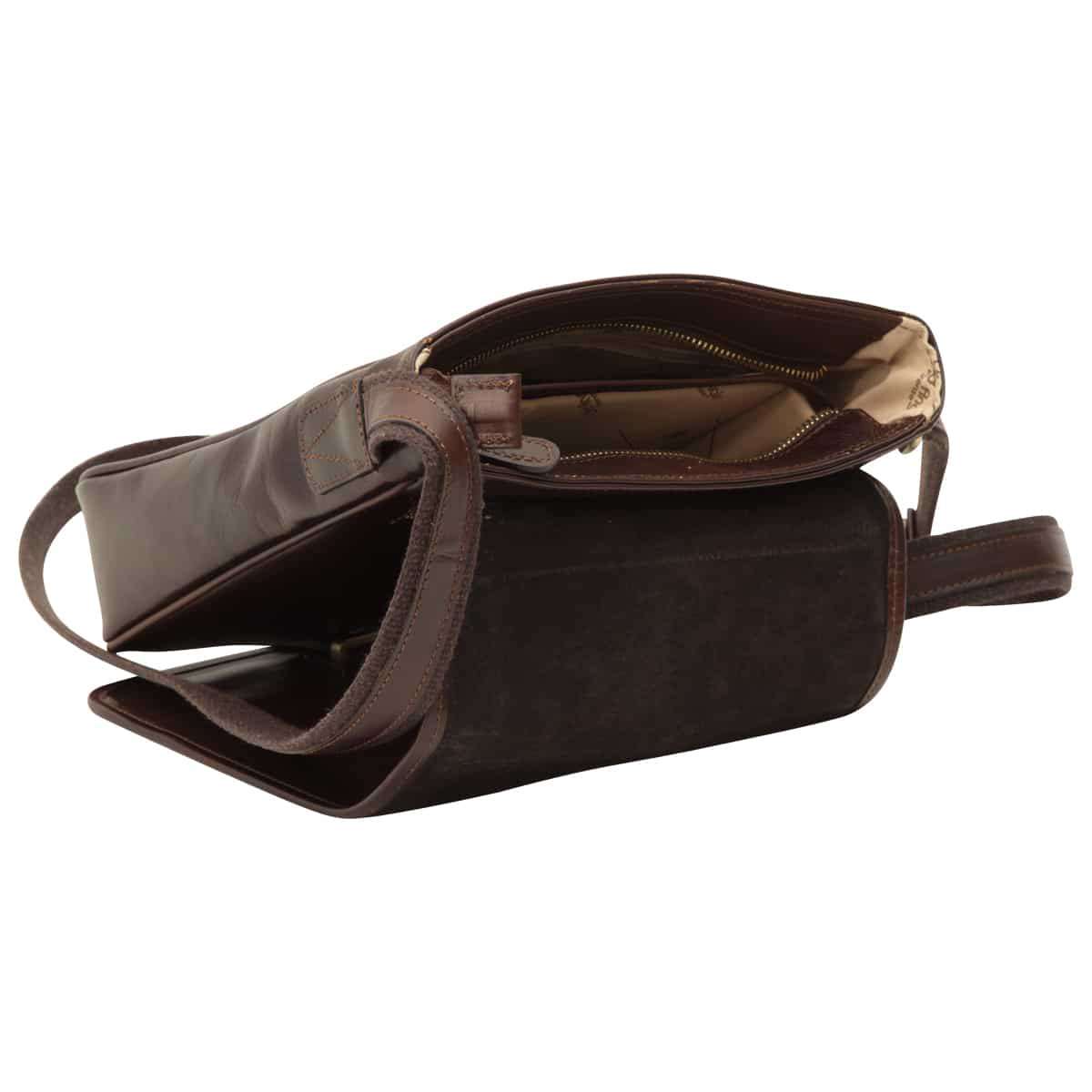 Small leather bag with magnetic closure - Dark Brown | 406689TM US | Old Angler Firenze